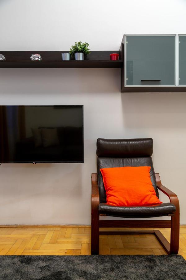 Dowtown Home In The Gozsdu Garden Budapest Ngoại thất bức ảnh